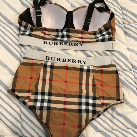 Burberry checkered 2 piece bathing suit, size large never worn - Picture 3 of 7